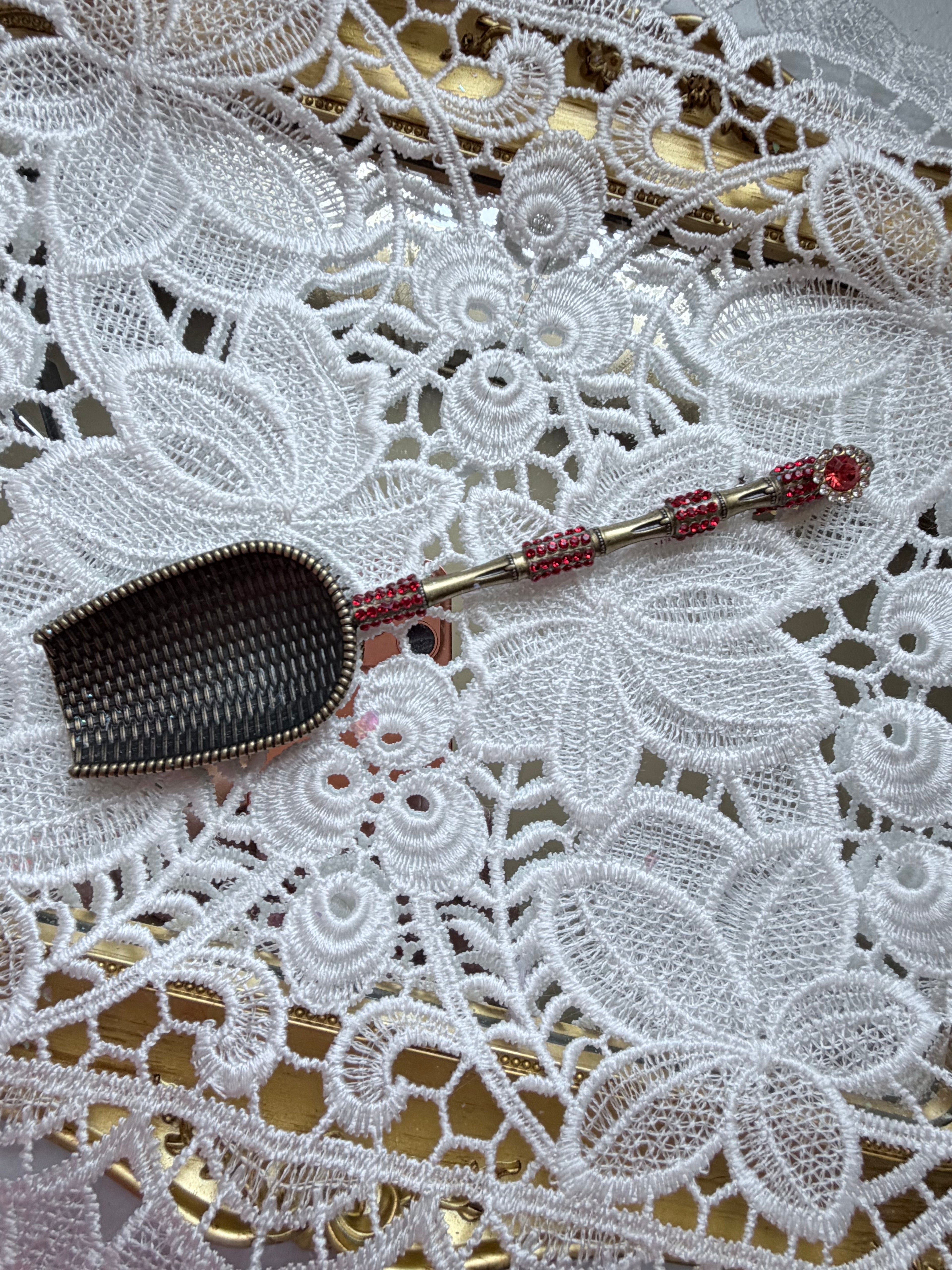 Love & Light Mystery Scoop